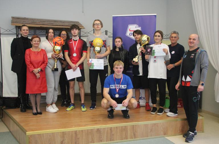 XVI Mistrzostwa Województwa Młodzieży i Kadry OHP w Tenisie Stołowym w Wałczu