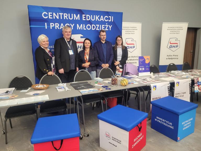 Bydgoskie Centrum Edukacji i Pracy Młodzieży na Targach Pracy BCTW