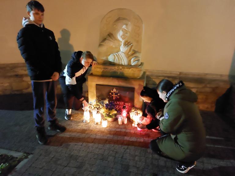 Pamiętamy ! 18 rocznica śmierci papieża Jana Pawła II