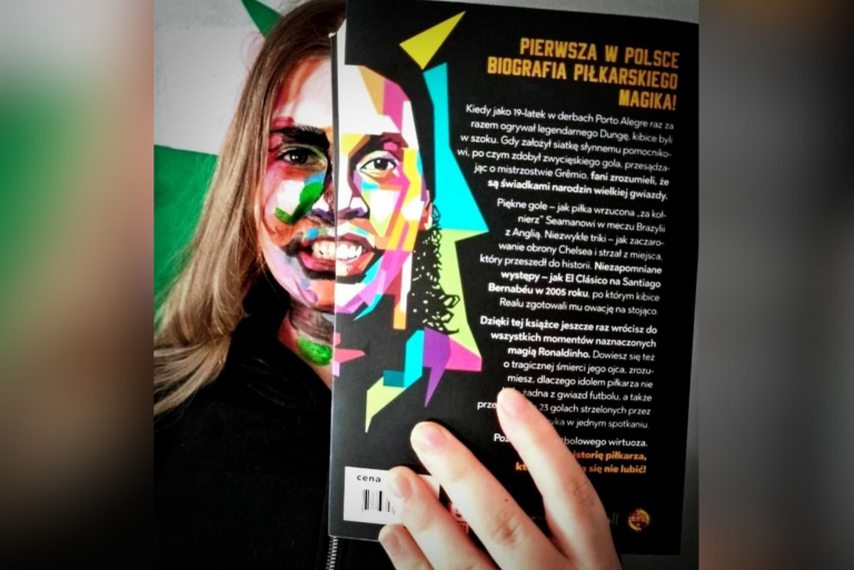 Małopolska: Wojewódzki Konkurs Fotograficzny „Książką ubrani – sleeveface” rozstrzygnięty