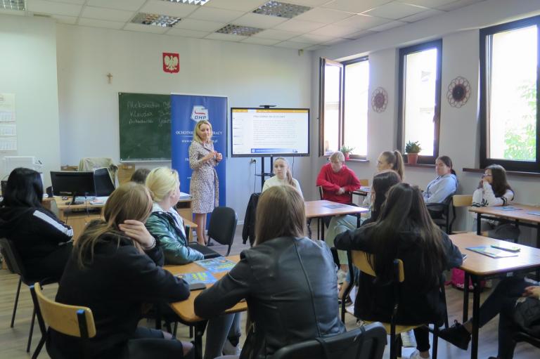 Spotkanie z inspektorem Państwowej Inspekcji Pracy w Hufcu Pracy w Turku