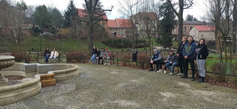  W poszukiwaniu wiosny – spacer młodzieży z OSIW OHP  Ząbkowice Śląskie