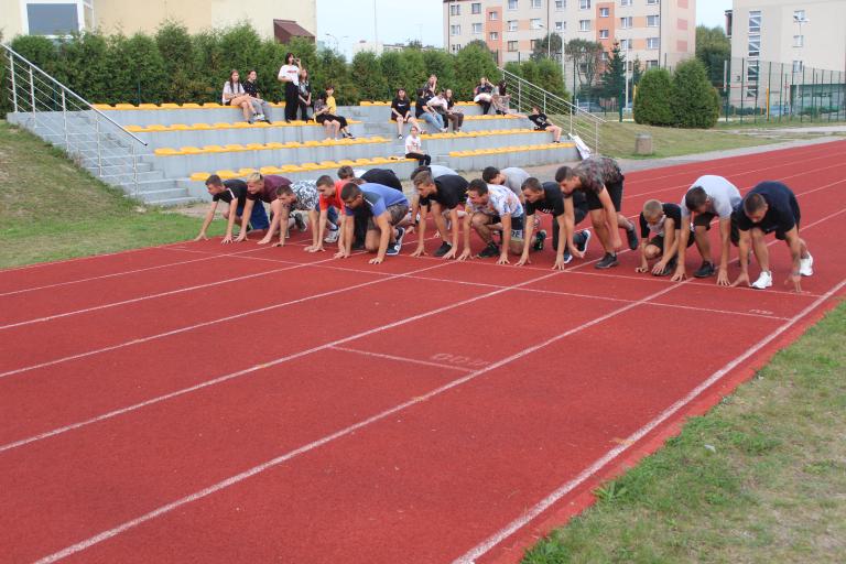 Upamiętnienie 80 Rocznicy wybuchu Powstania w Getcie Warszawskim przez uczestników 13-3 OSiW w Pińczowie