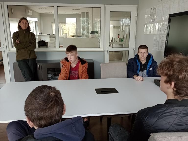 Wizyta studyjna w firmie Margostal młodzieży z OSiW w Próchnowie