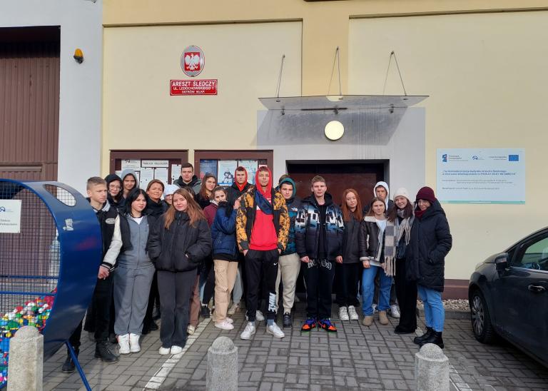Wizyta uczestników z Hufca Pracy w Krotoszynie w Areszcie Śledczym w Ostrowie Wielkopolskim