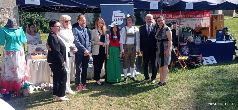 Uczestnicy OSiW OHP Mysłakowice podczas Ogólnopolskiej Inauguracji Roku Szkoleniowego OHP w Oleśnicy