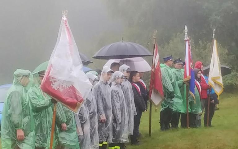 Młodzież myślenickiego Hufca Pracy na Zlocie Szlakami Walk Partyzanckich