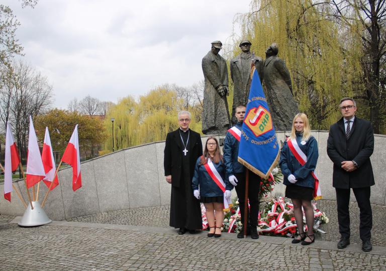 Komitet Honorowy uczcił 82 rocznicę Zbrodni Katyńskiej