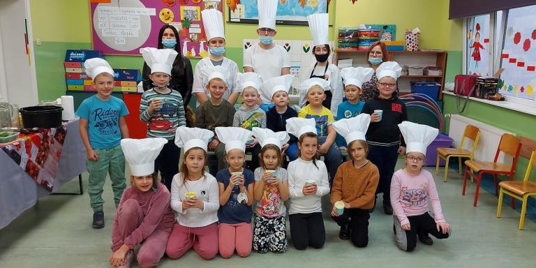 Hufiec Pracy w Krotoszynie prezentuje zawód kucharza najmłodszym