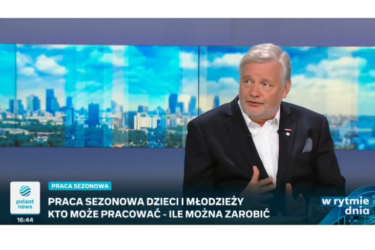 Wakacyjna praca dla młodzieży – Komendant Jerzy Budzyn w wywiadzie dla Polsat News