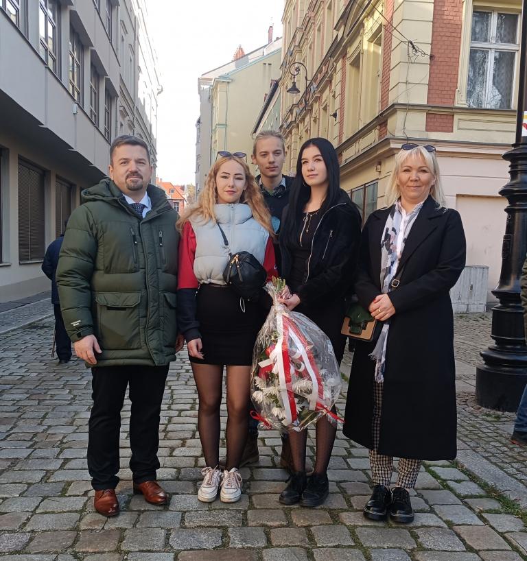 Delegacja Hufca Pracy w Wałbrzychu wzięła udział w Miejskich Obchodach Rocznicy Odzyskania Niepodległości