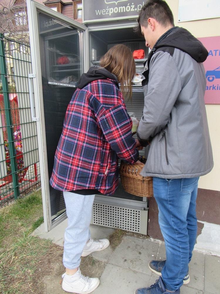 Pomoc potrzebującym