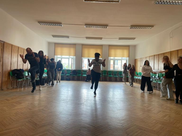 Terapia tańcem - zajęcia w Nysie 