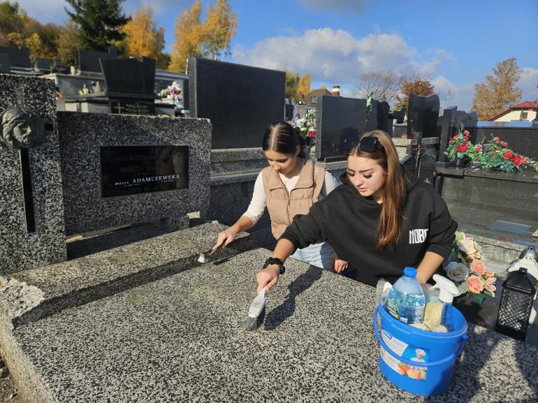 Pamięć o tych, którzy odeszli 