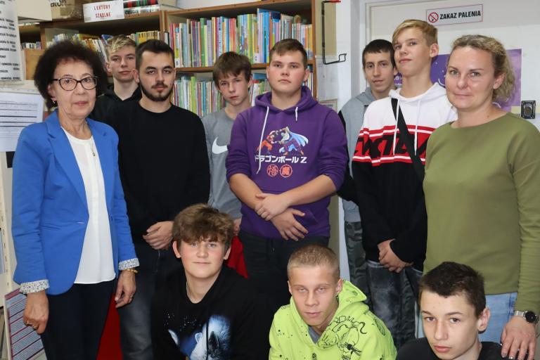 Lekcja biblioteczna w Ośrodku Szkolenia i Wychowania w Próchnowie