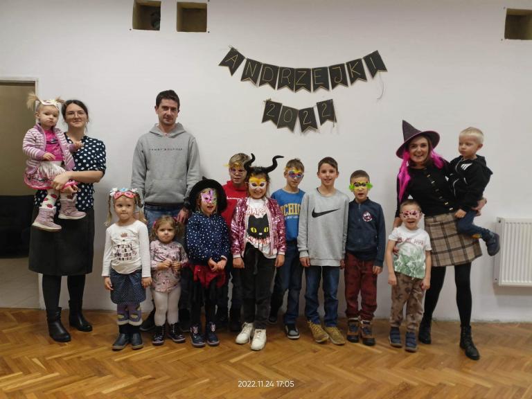„Andrzejkowe czary – mary” oraz integracja dzieci z Ukrainy i Polski w Hufcu Pracy i Młodzieżowym Centrum Kariery w Śremie