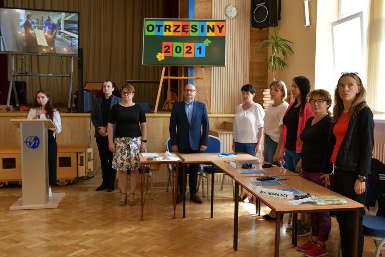 Otrzęsiny klas I w Hufcu Pracy w Ostrzeszowie