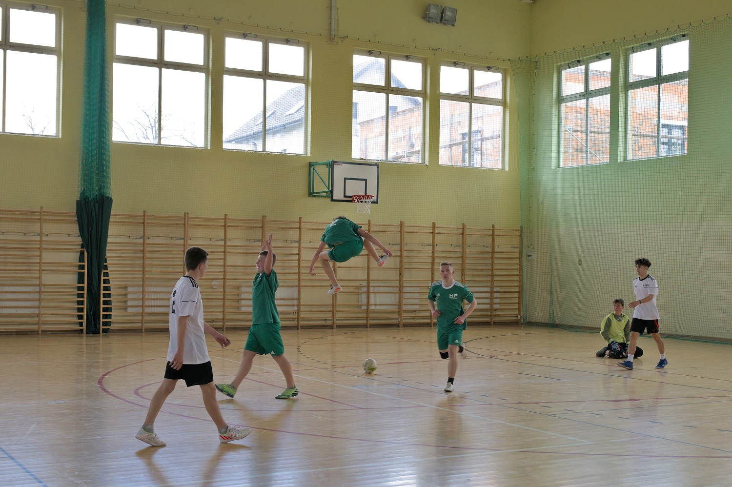Hufiec Pracy z Trzebnicy zwycięzcą w Wojewódzkich Mistrzostwach OHP Halowej Piłki Nożnej Chłopców w Trzebnicy