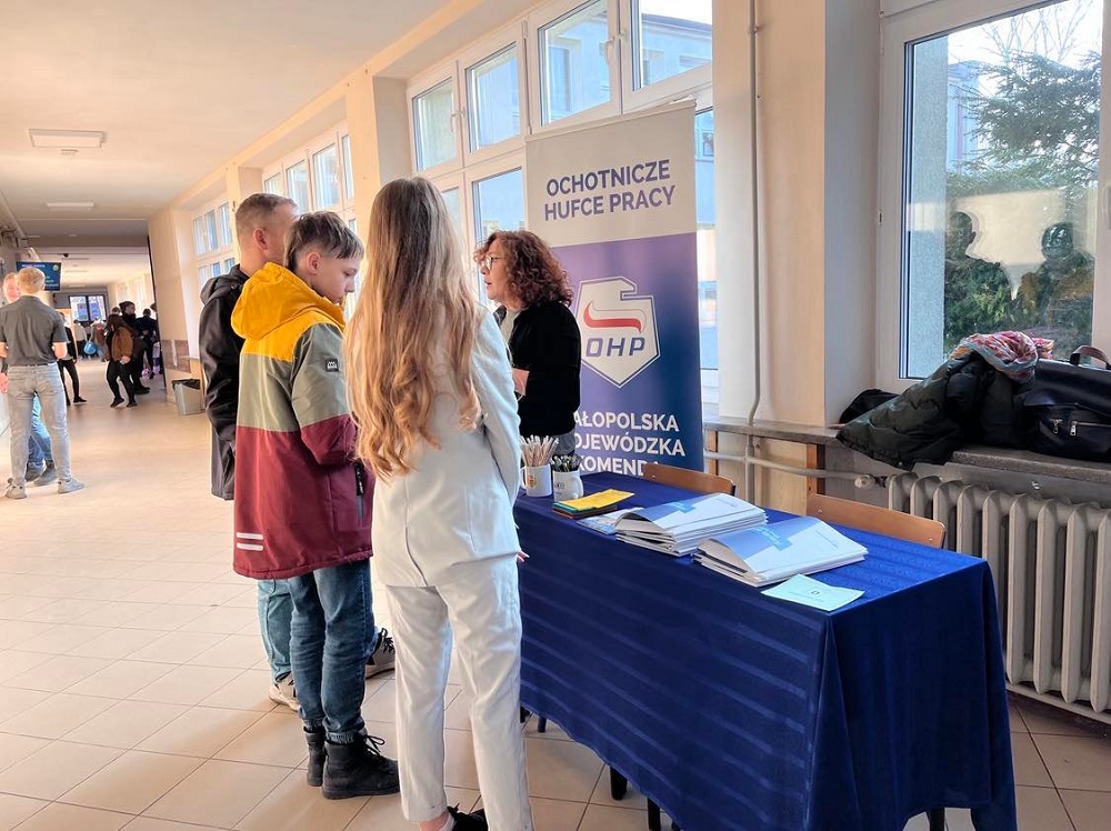 Fot. 2 Stanowisko wystawiennicze nowohuckiego hufca pracy