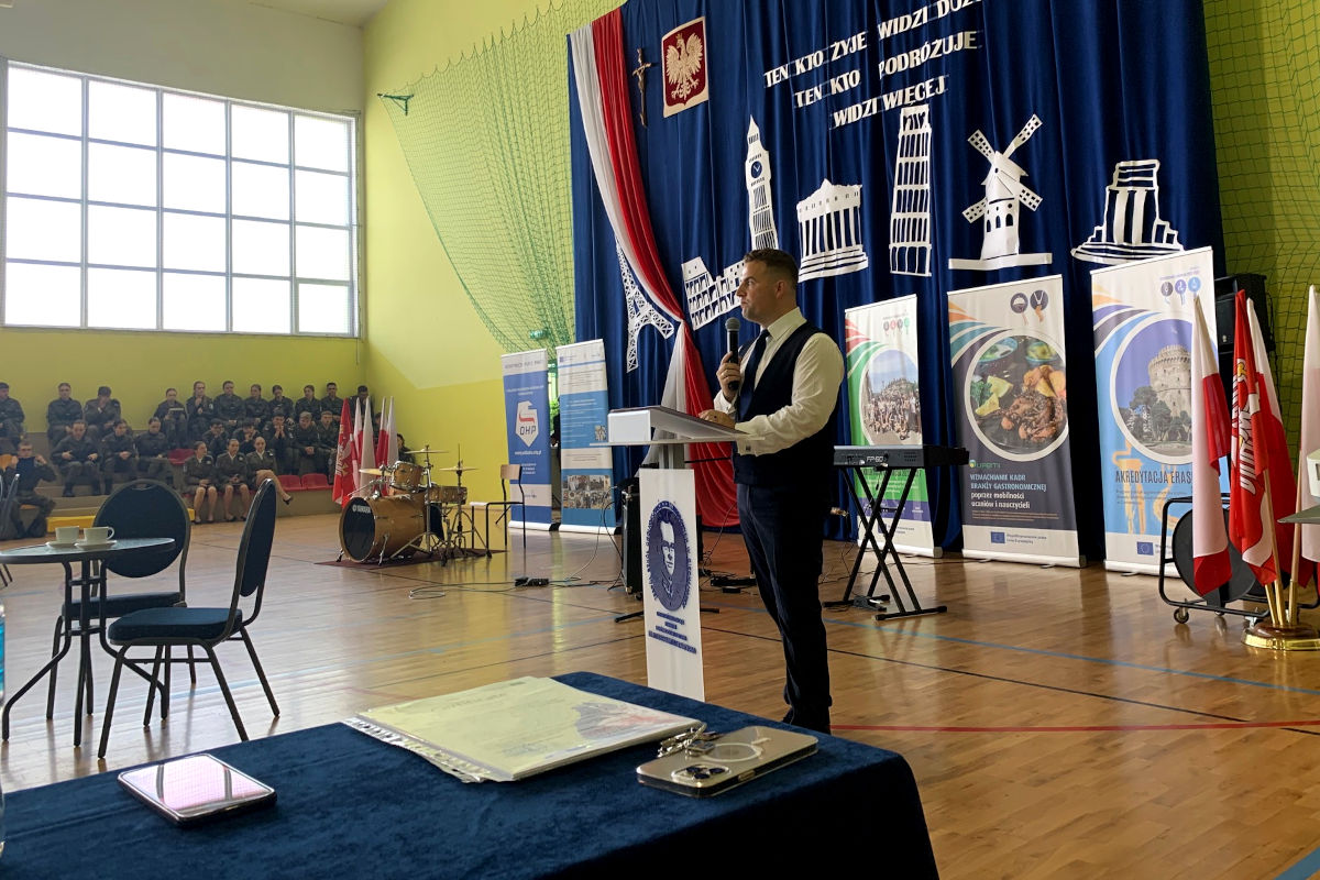 Zambrów: Promocja stażu zagranicznego OHP oraz staży realizowanych przez ZSOiZ w Ciechanowcu